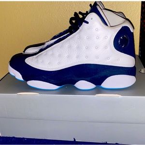 Jordan 13 obsidian.                             Brand new only worn once!!